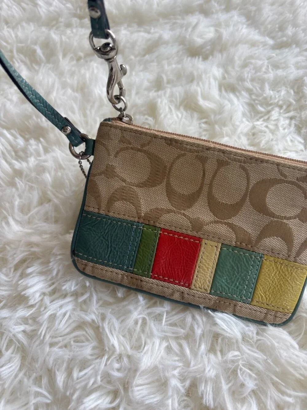 Coach Mini Wristlet Signature C Canvas Patchwork Stripe Bag Teal Trim Vintage - Picture 15 of 16